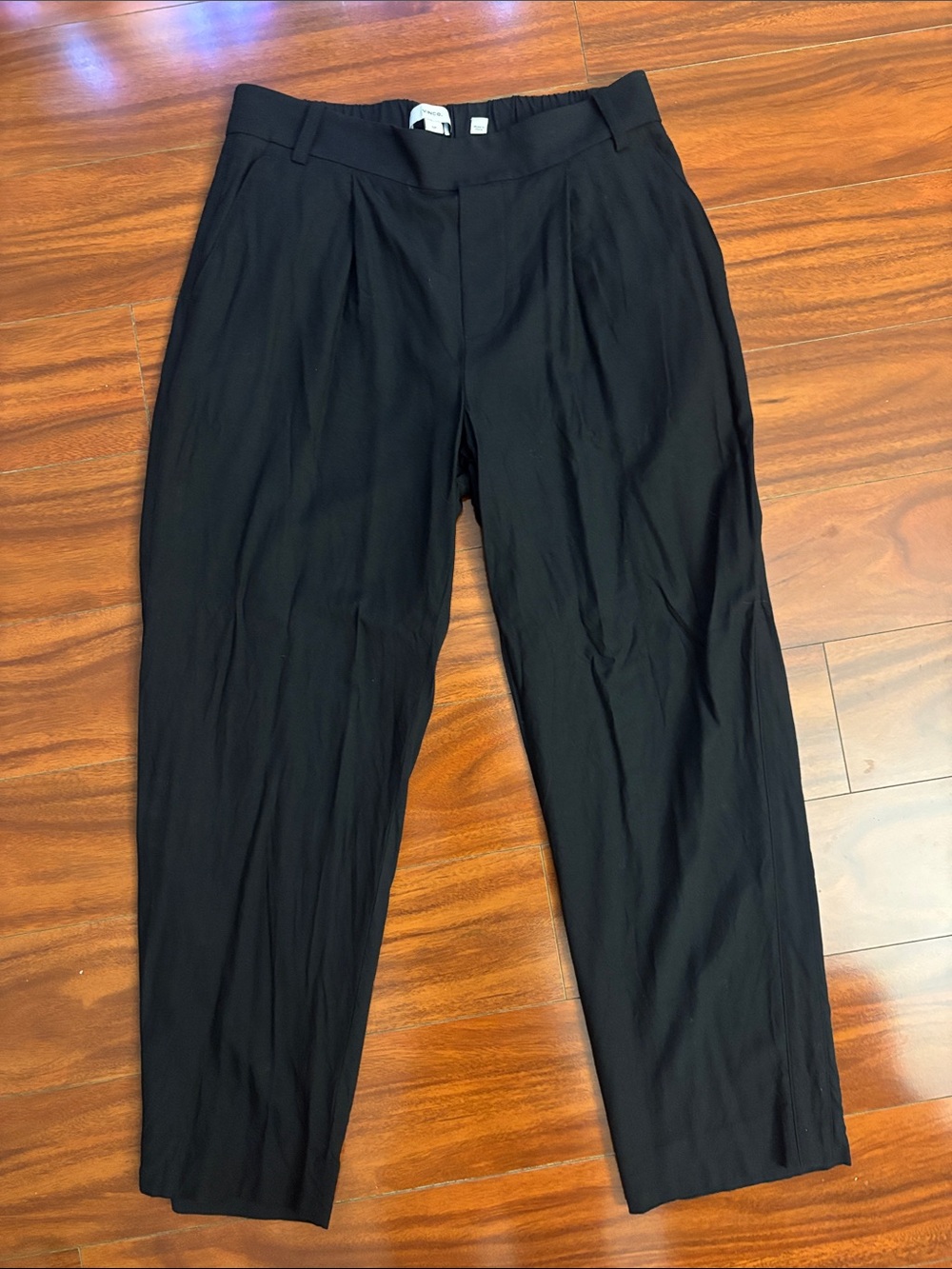 Vince Black Cropped Pleated Ankle Pants
